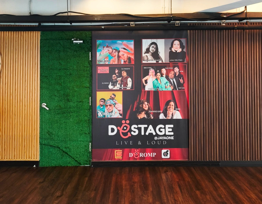 DeSTAGE Theatre